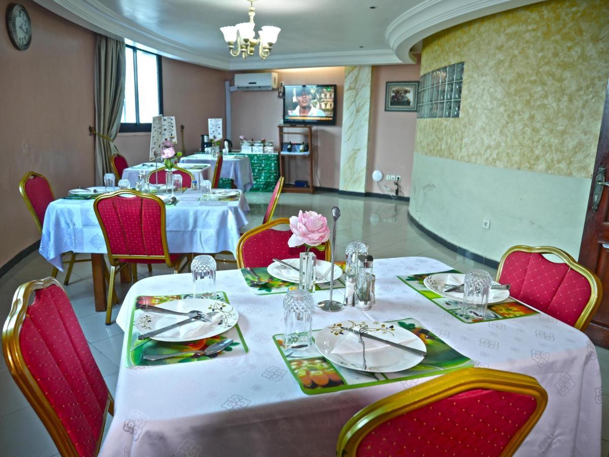 Residence Le Carat Douala Dış mekan fotoğraf