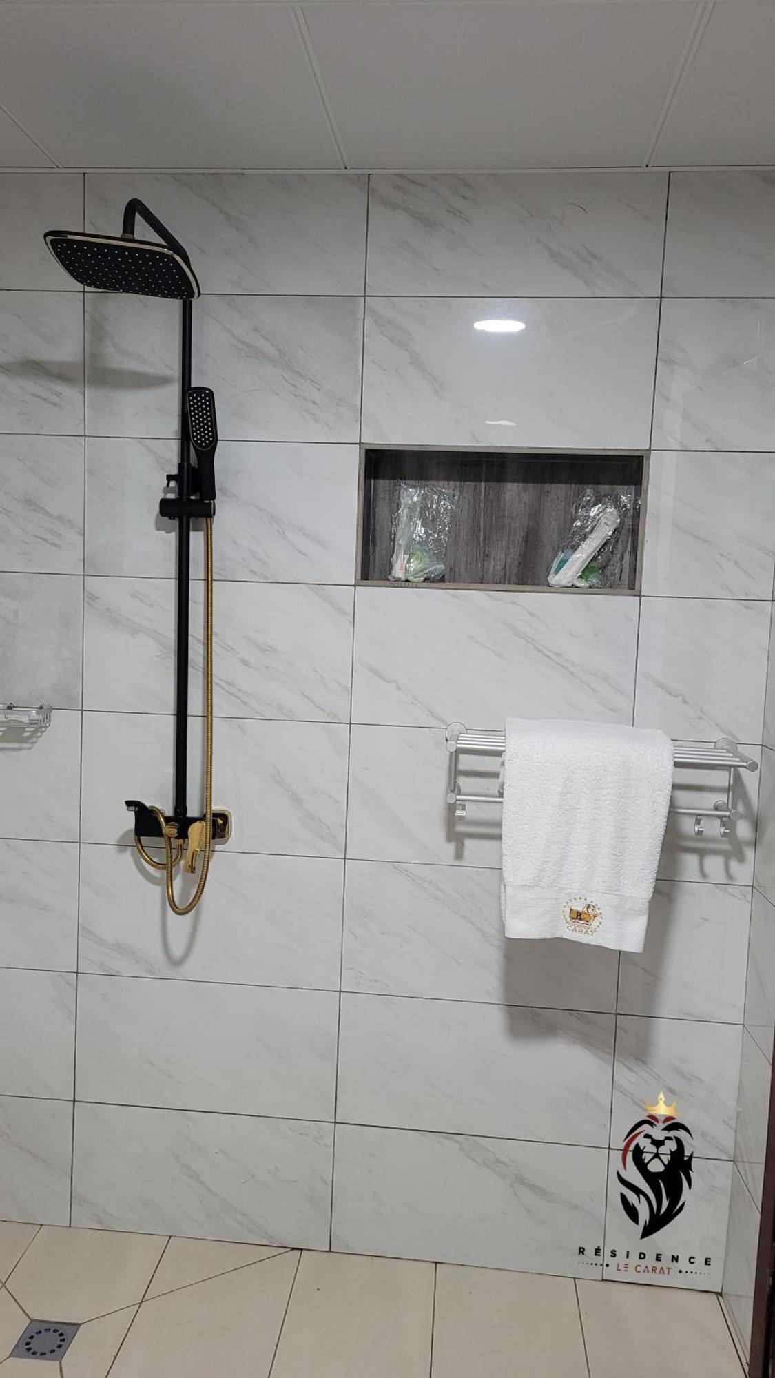 Residence Le Carat Douala Dış mekan fotoğraf